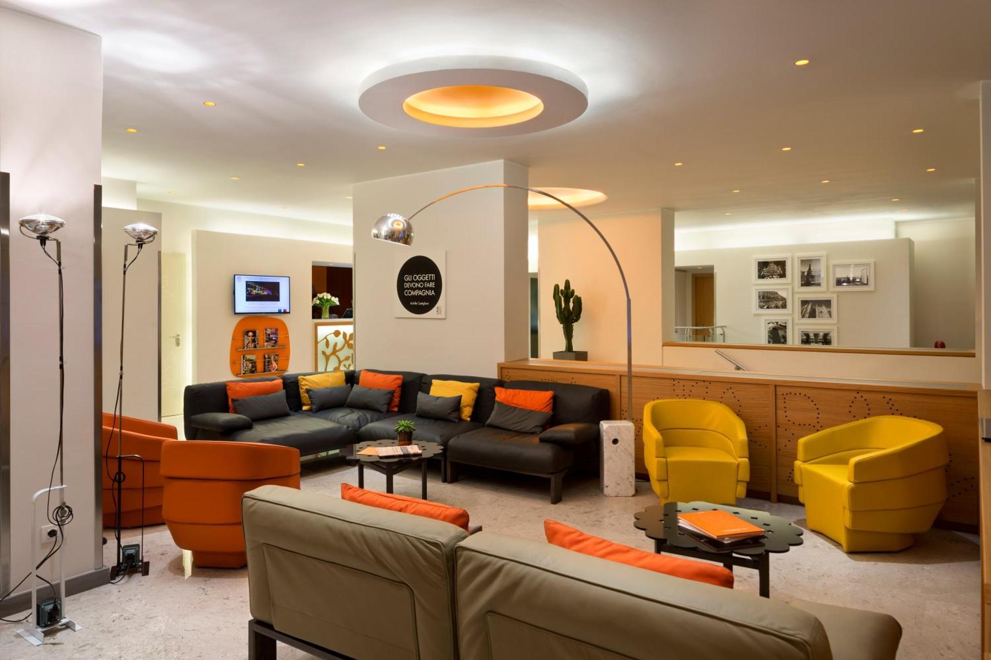 Una Hotels Mediterraneo Milano — Zdjęcia 1